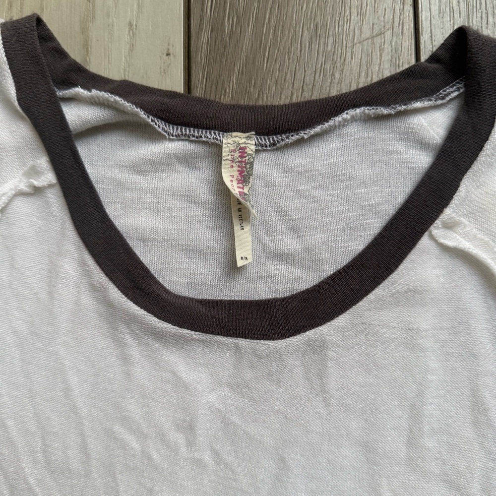 Women's White and Black Top - Picture 6 of 7